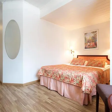 Hotel Milton *